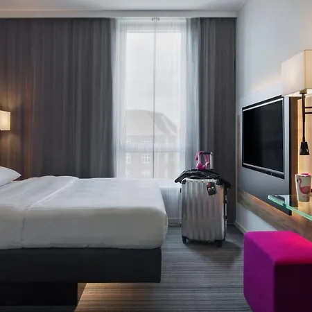 Hotel Moxy 3*