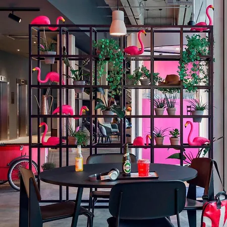 Moxy Sydhavnen 3* Köpenhamn