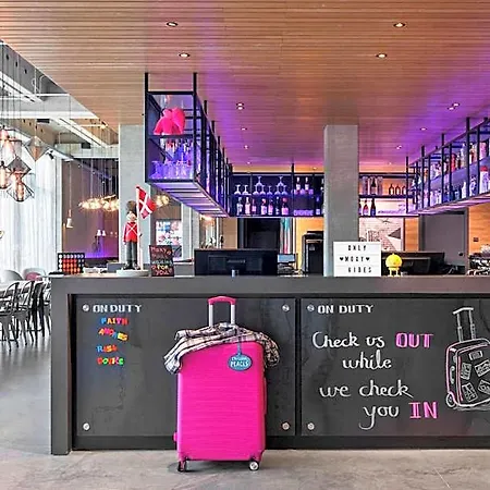 Moxy Hotel