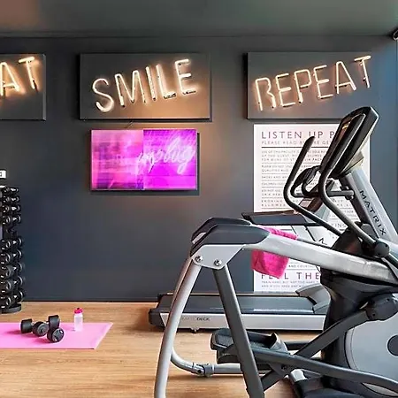 Hotel Moxy