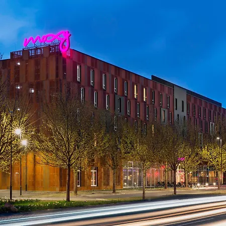 Hotel Moxy 4*